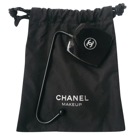 accroche sac à main chanel